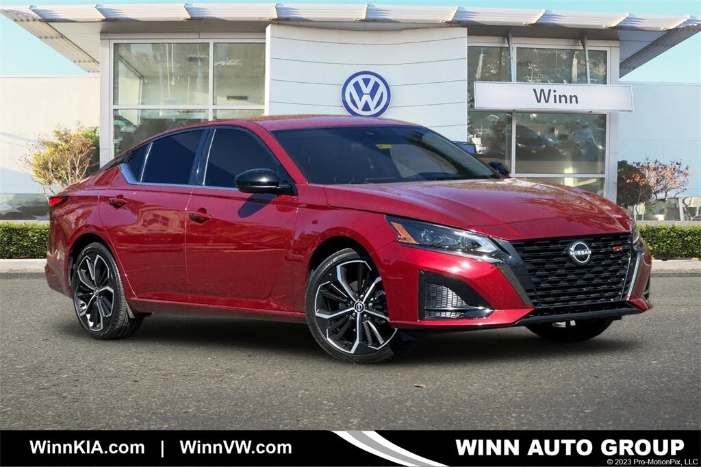 2024 Nissan Altima 2.5 SR FWD