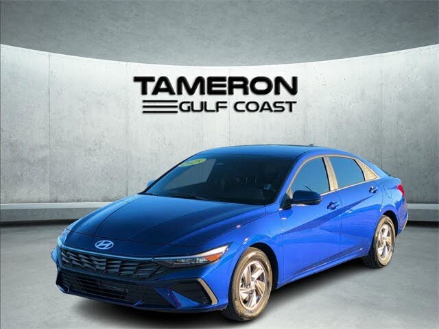 2025 Hyundai Elantra SE FWD