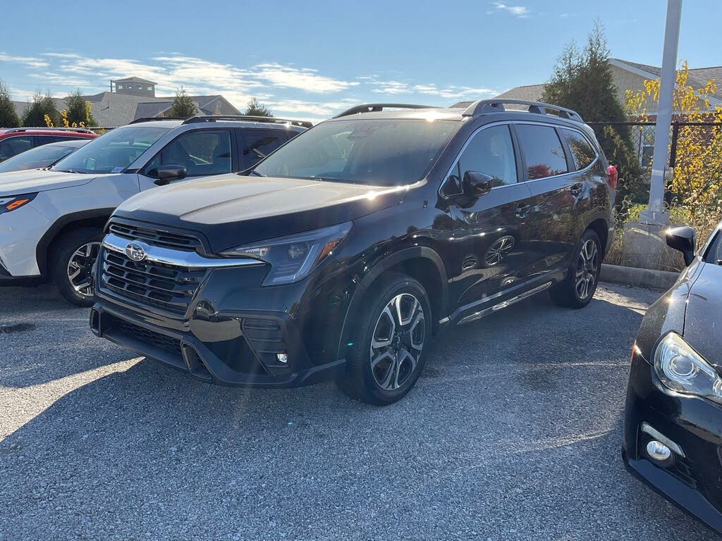 2025 Subaru Ascent Limited 8-Passenger AWD