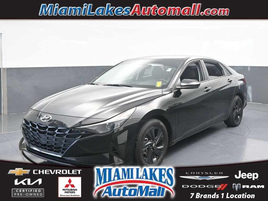 2023 Hyundai Elantra SEL FWD