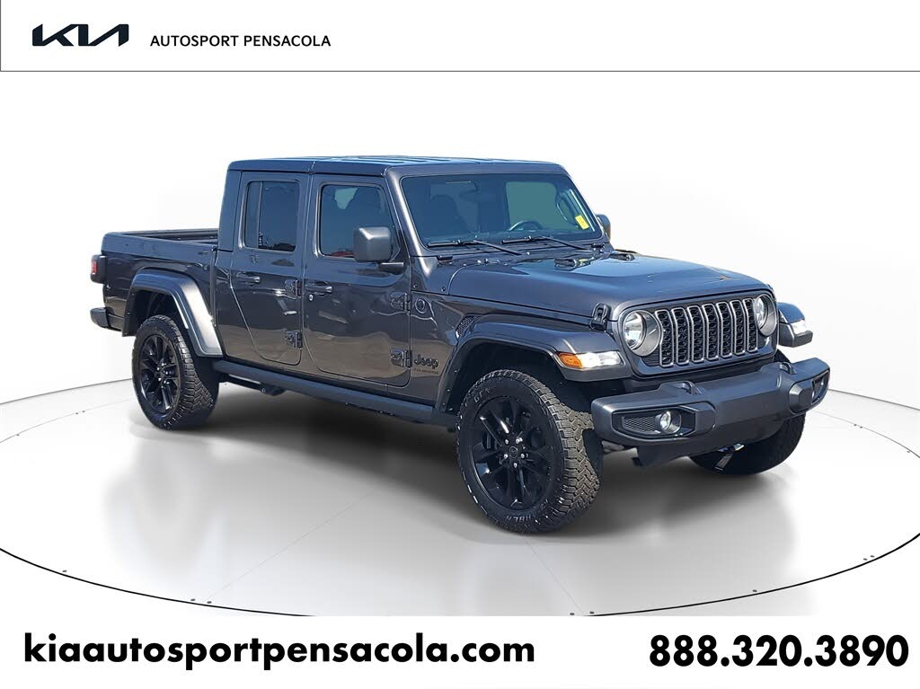 2025 Jeep Gladiator NightHawk Crew Cab 4WD