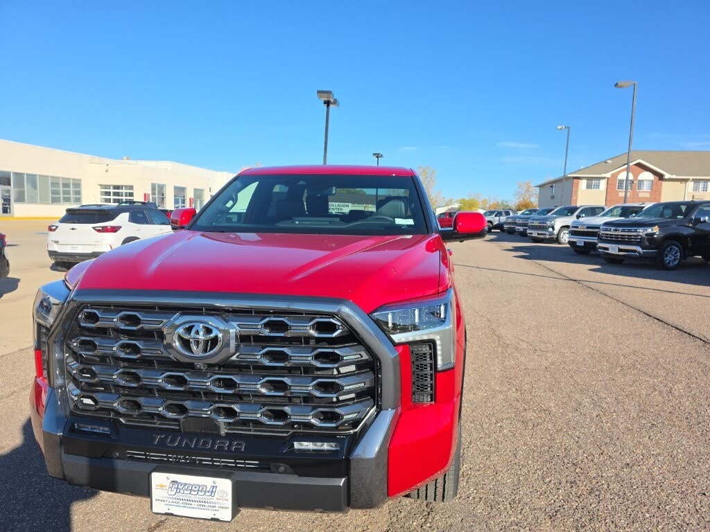 2026 Toyota Tundra Platinum CrewMax Cab 4WD