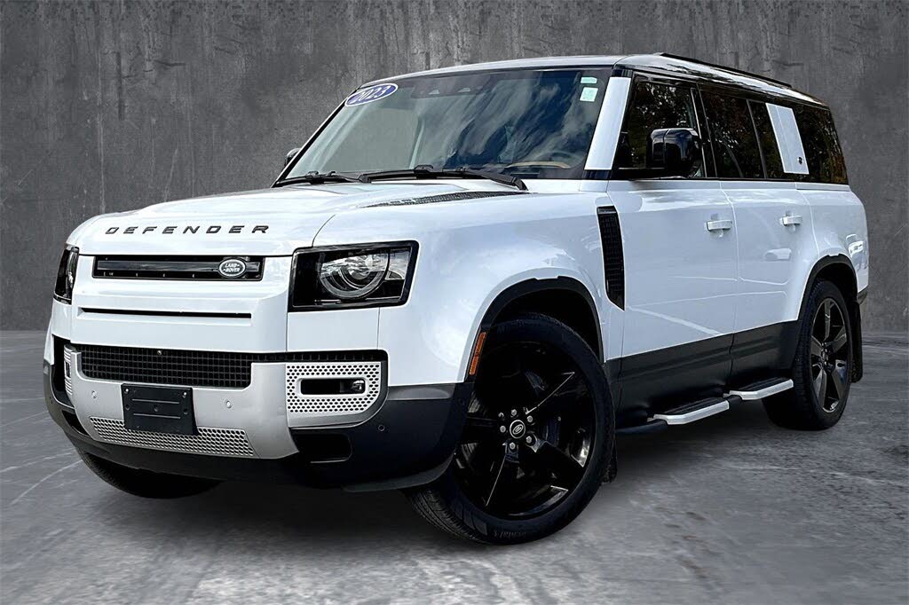2023 Land Rover Defender 130 SE AWD