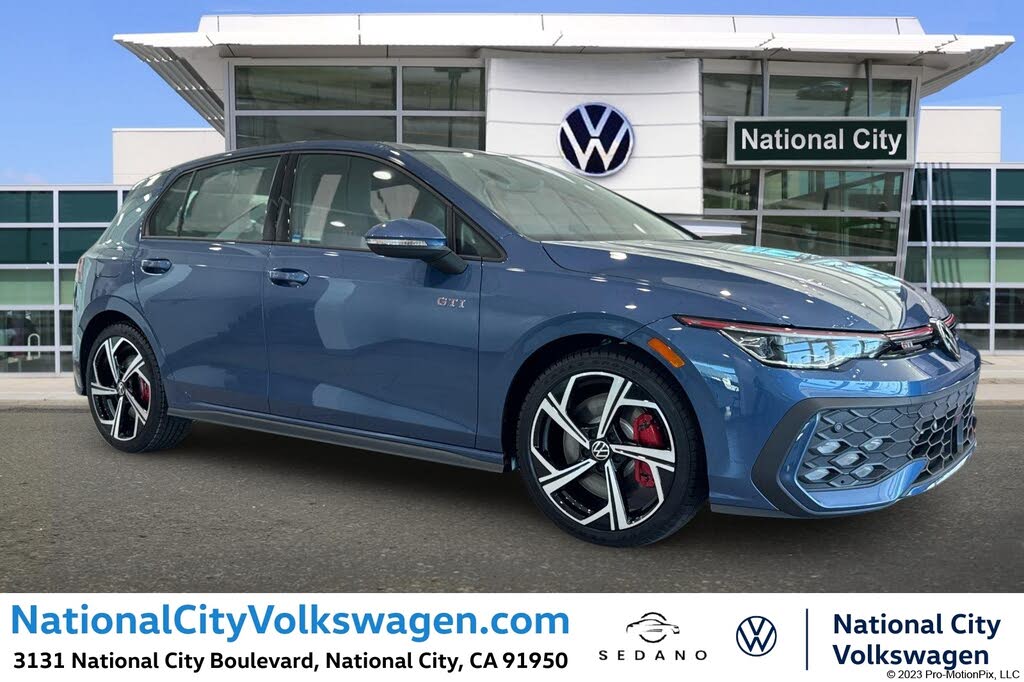2025 Volkswagen Golf GTI SE FWD