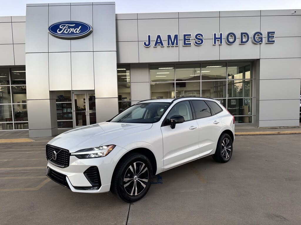 2024 Volvo XC60 B5 Core Dark Theme AWD