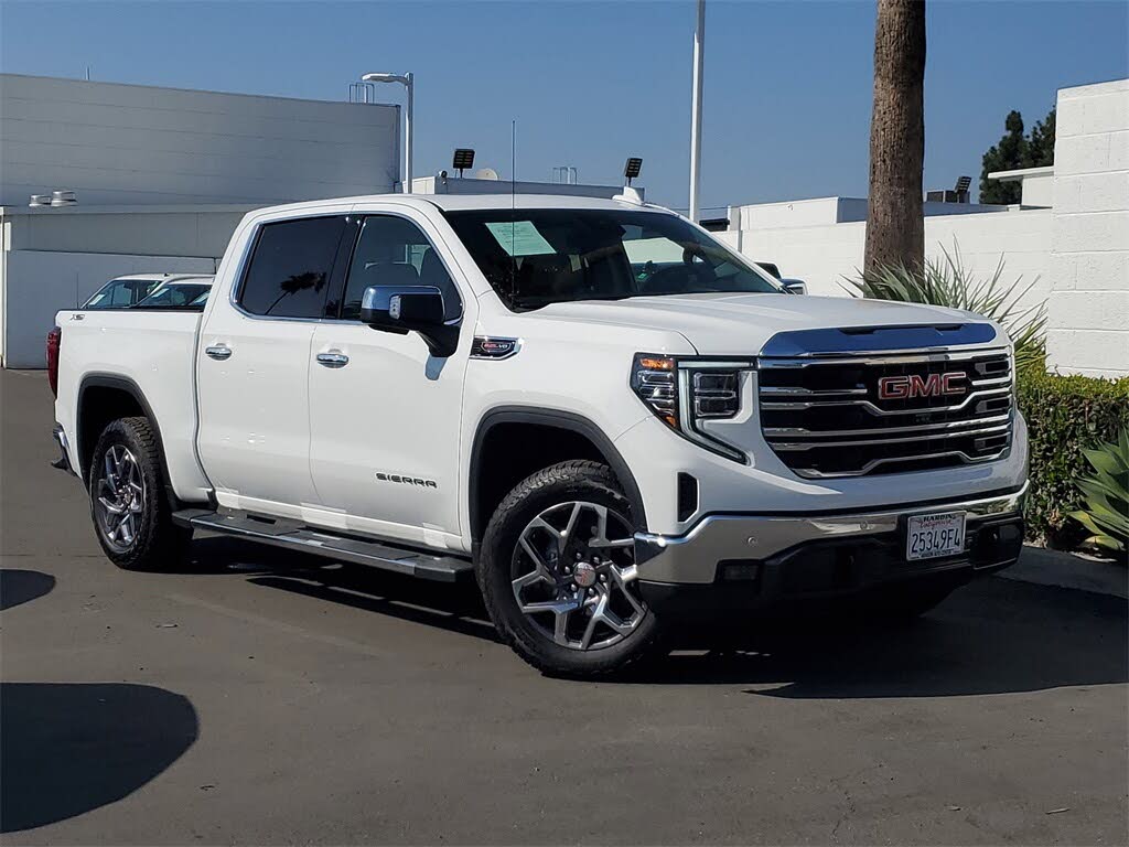 2025 GMC Sierra 1500 SLT Crew Cab 4WD