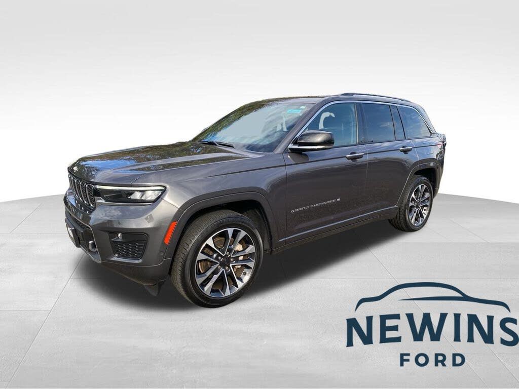 2022 Jeep Grand Cherokee Overland 4WD