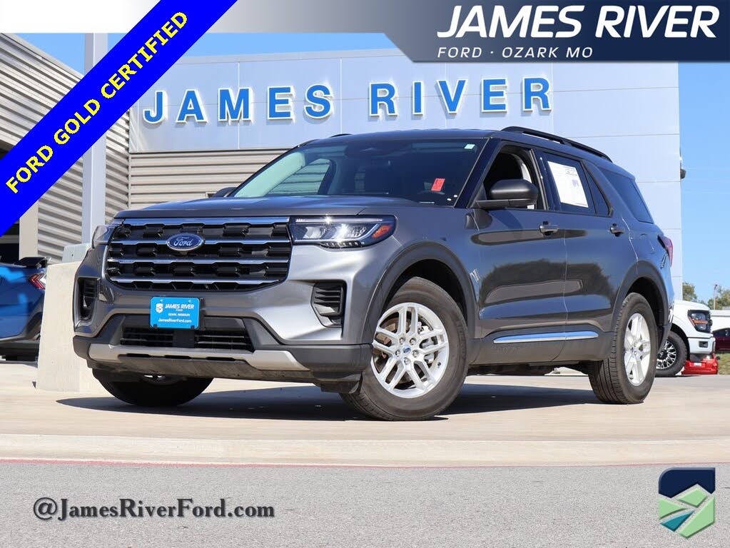 2025 Ford Explorer Active AWD