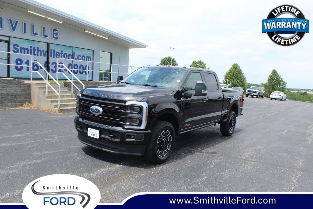 2025 Ford F-250 Super Duty Platinum Crew Cab 4WD