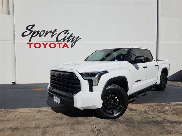 2025 Toyota Tundra SR5 CrewMax Cab RWD