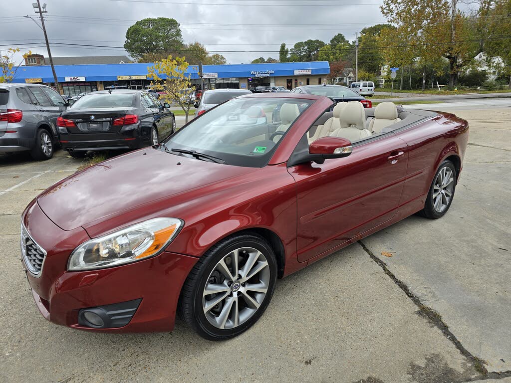 2011 Volvo C70 T5