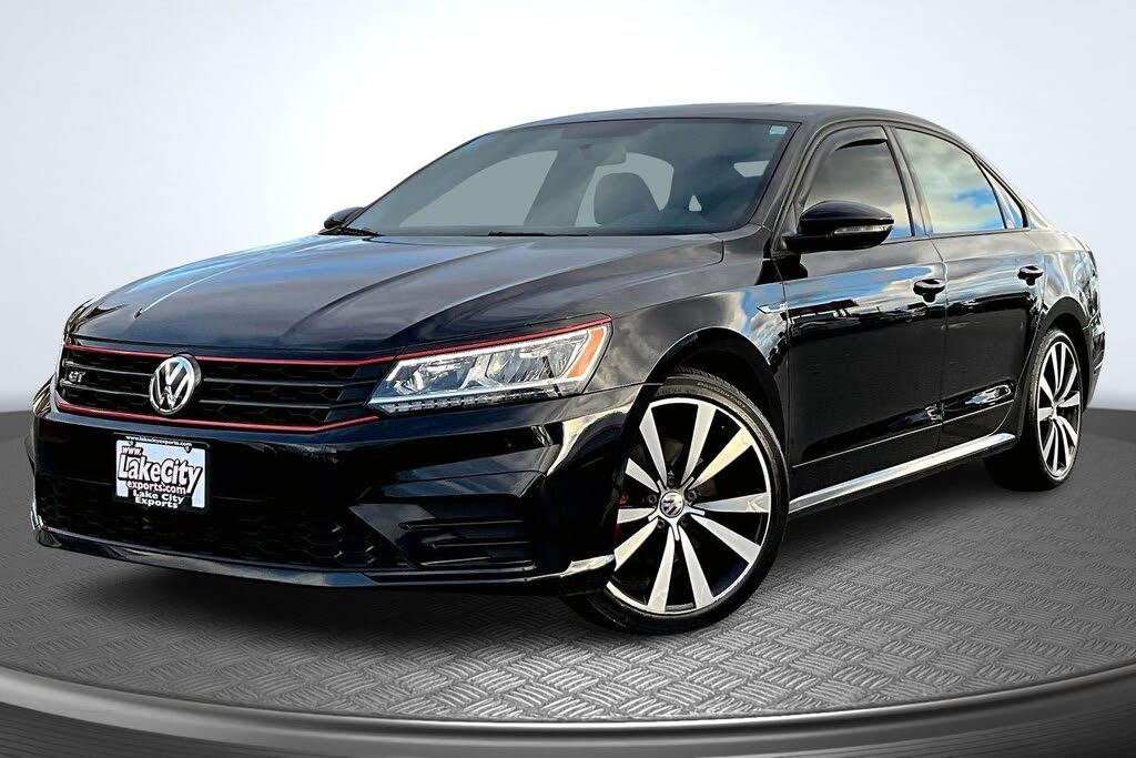2018 Volkswagen Passat V6 GT FWD