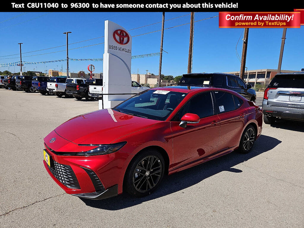 2026 Toyota Camry SE FWD