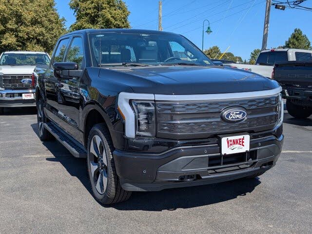 2025 Ford F-150 Lightning Platinum SuperCrew AWD