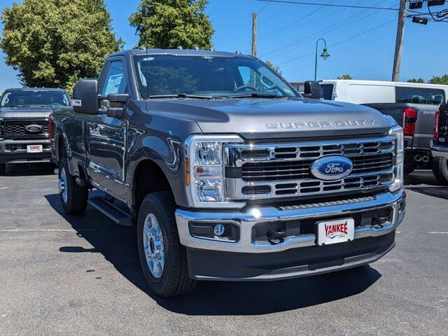 2025 Ford F-350 Super Duty XLT Regular Cab LB 4WD