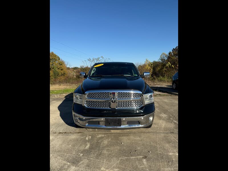 2015 RAM 1500 Laramie Crew Cab 4WD