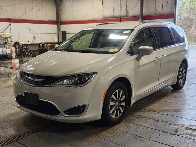 2020 Chrysler Pacifica Touring L Plus FWD
