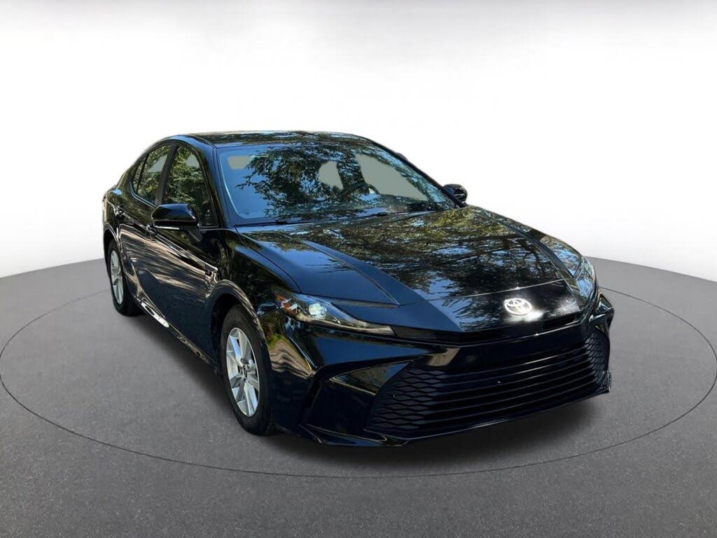 2025 Toyota Camry LE FWD