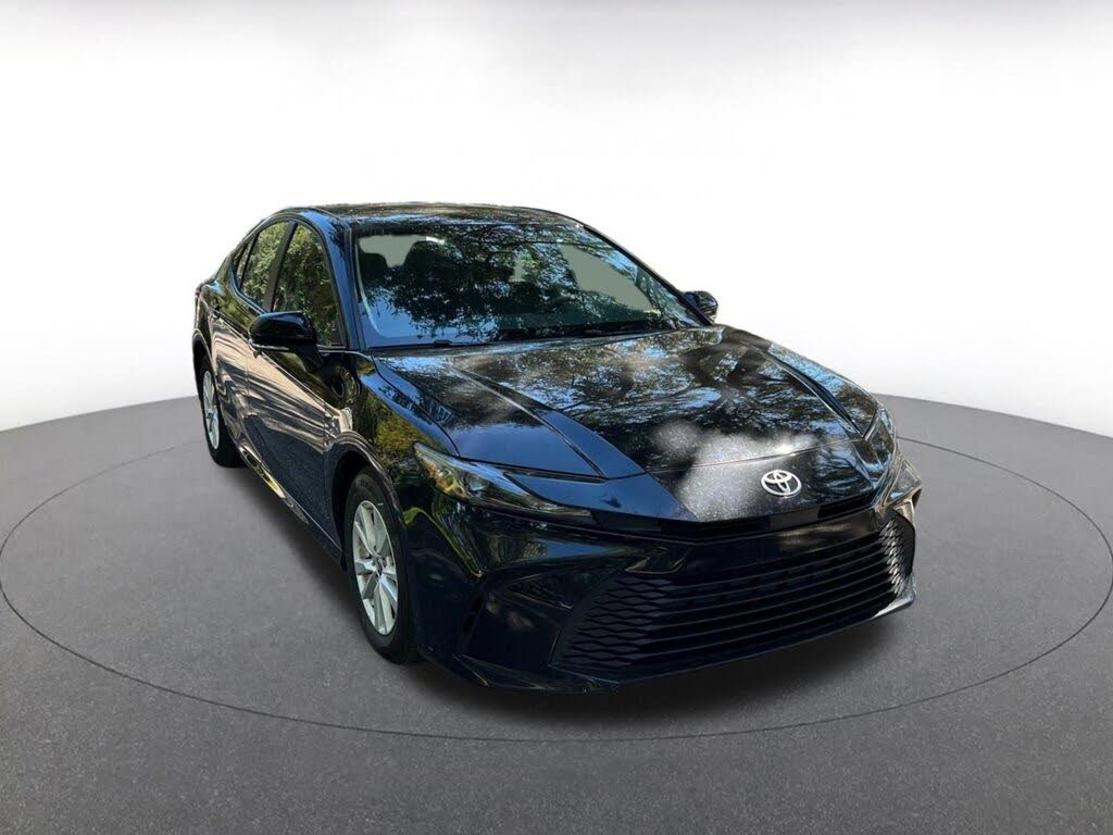 2025 Toyota Camry LE FWD