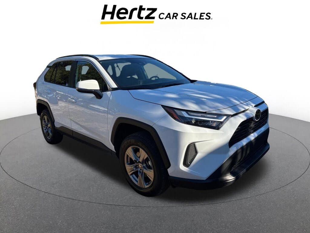 2025 Toyota RAV4 XLE FWD