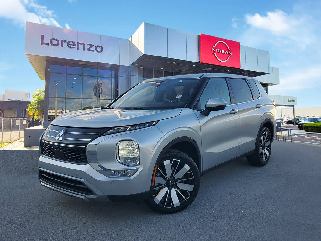 2025 Mitsubishi Outlander SE FWD