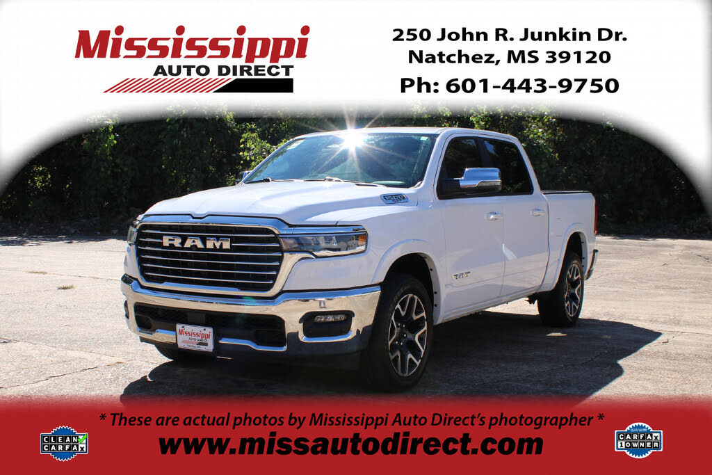 2025 RAM 1500 Laramie Crew Cab 4WD