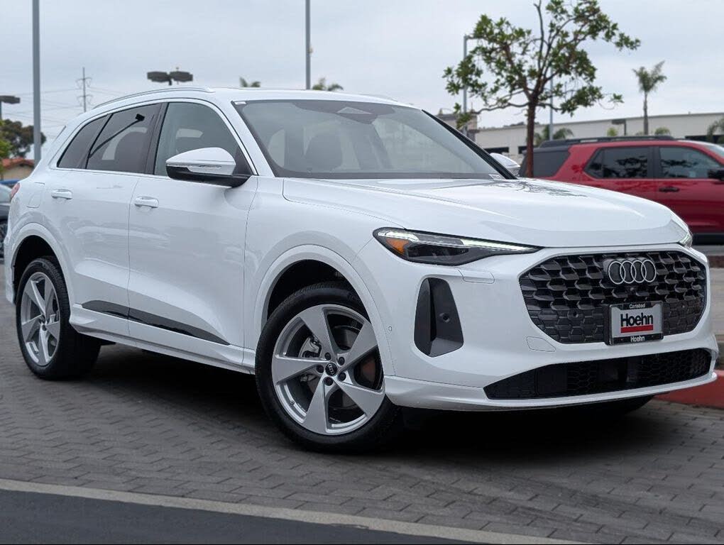 2025 Audi Q5 quattro Premium Plus 40 TFSI