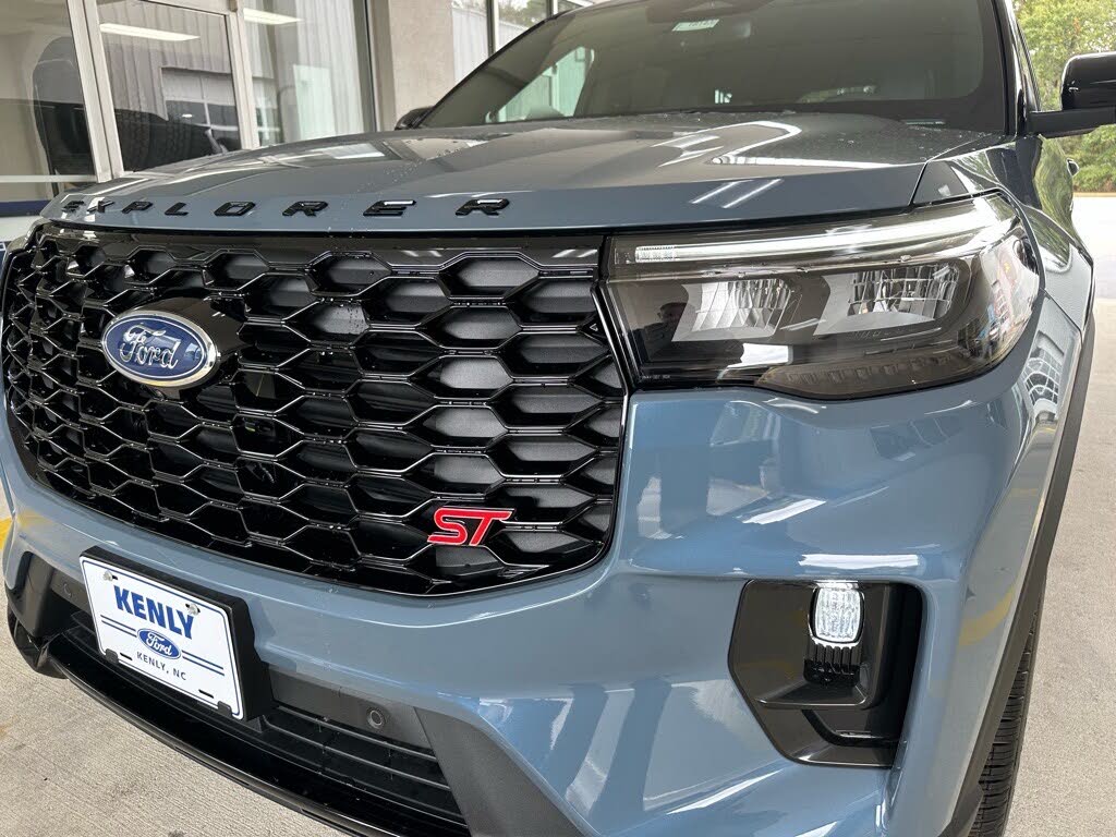 2026 Ford Explorer ST AWD