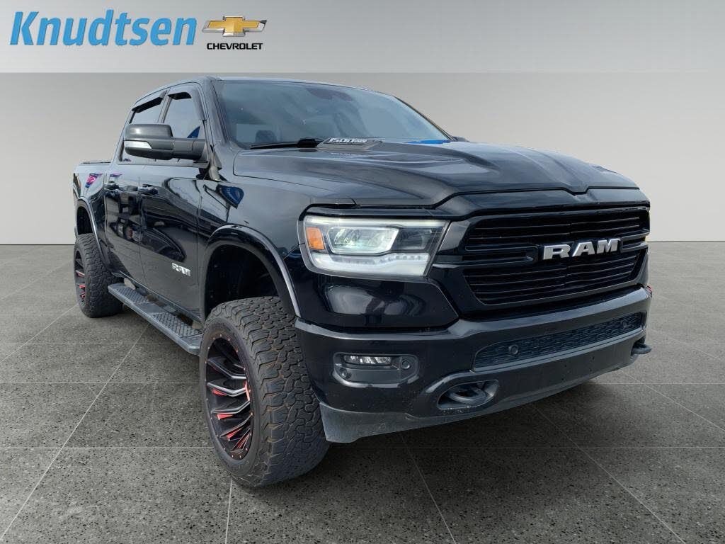 2022 RAM 1500 Laramie Crew Cab 4WD