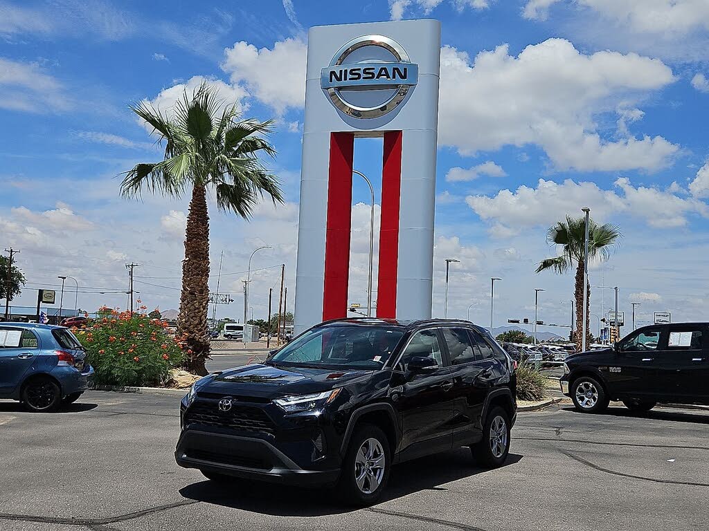 2024 Toyota RAV4 XLE FWD