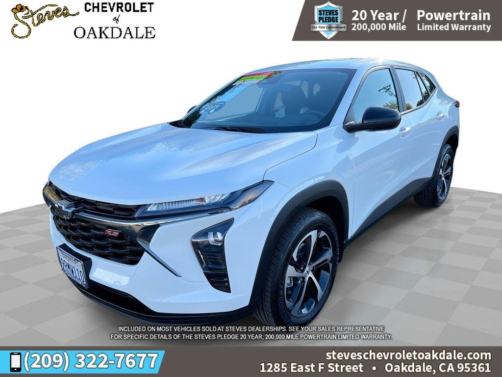 2025 Chevrolet Trax RS with 1RS FWD