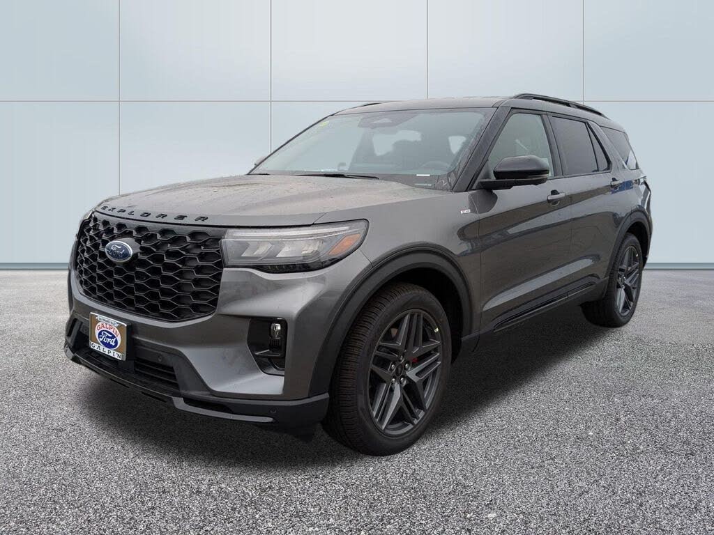 2025 Ford Explorer ST-Line RWD