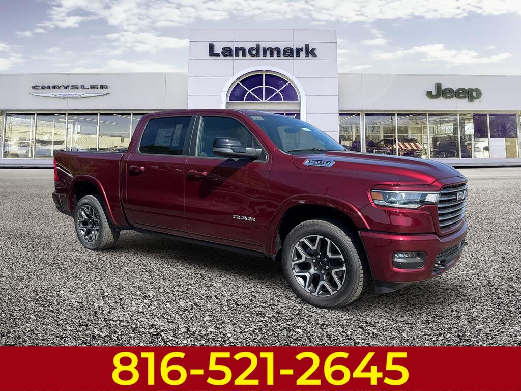 2025 RAM 1500 Laramie Crew Cab 4WD