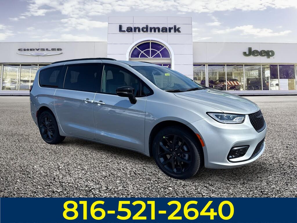 2026 Chrysler Pacifica Select AWD