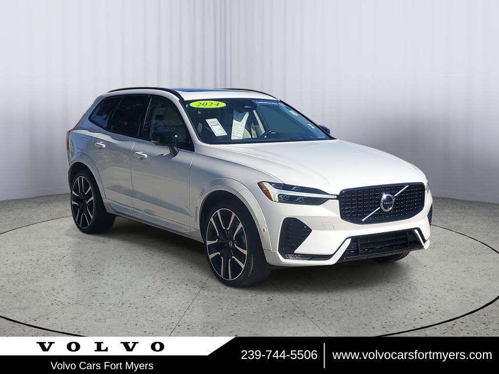 2024 Volvo XC60 B5 Ultimate Dark Theme AWD