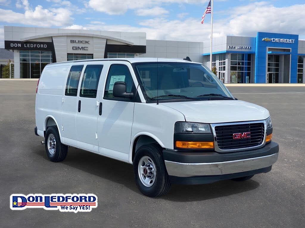 2025 GMC Savana Cargo 2500 RWD