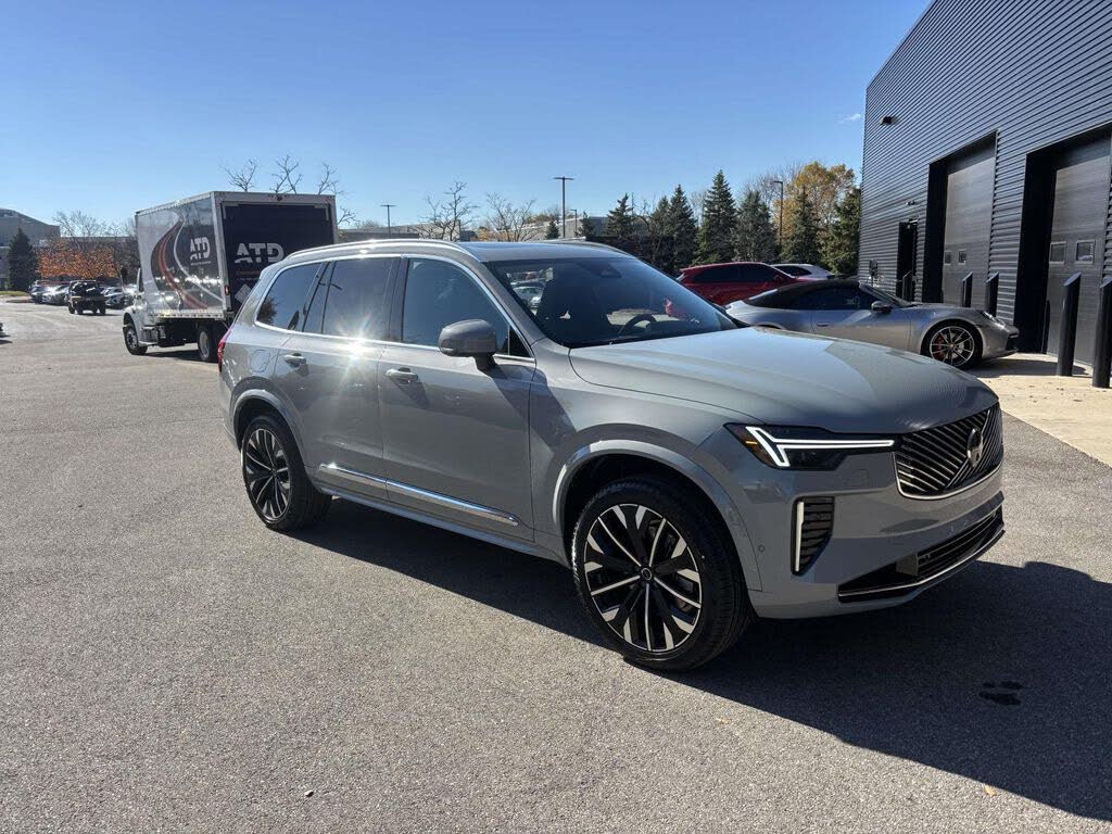 2026 Volvo XC90 B6 Plus 7-Passenger AWD