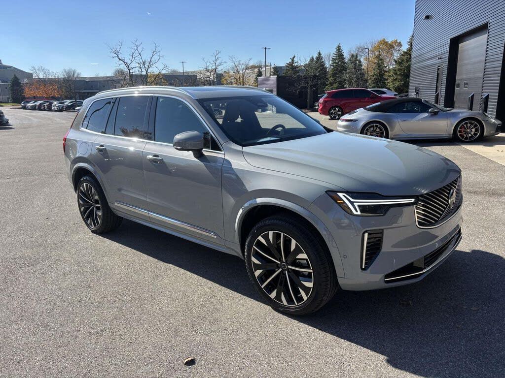 2026 Volvo XC90 B6 Ultra 7-Passenger AWD