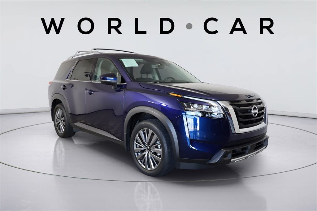 2024 Nissan Pathfinder SL FWD