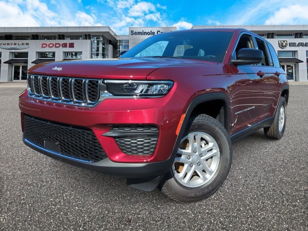 2025 Jeep Grand Cherokee Laredo 4WD