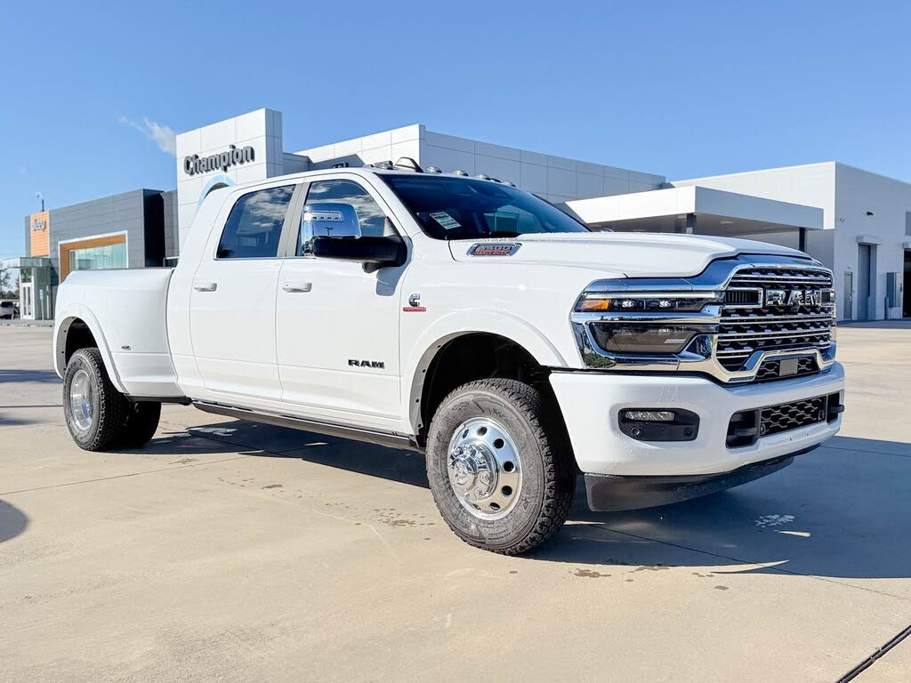 2026 RAM 3500 Limited Mega Cab DRW 4WD