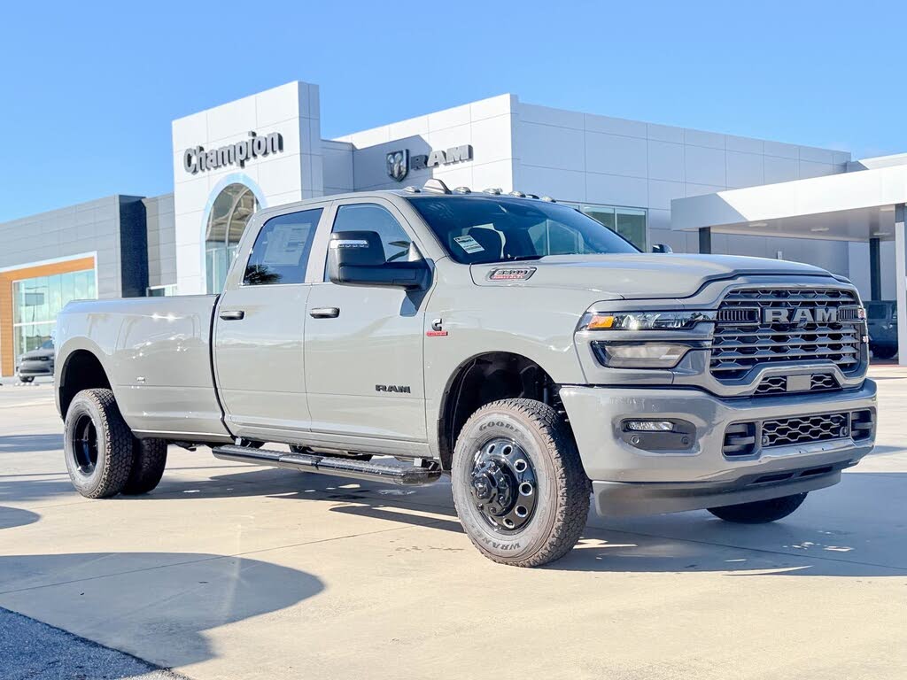 2026 RAM 3500 Big Horn Crew Cab LB DRW 4WD