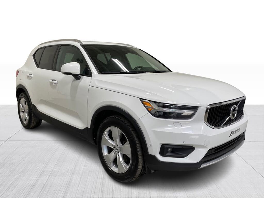 2019 Volvo XC40 T5 Momentum AWD