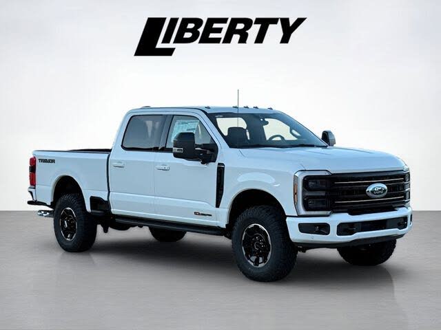 2025 Ford F-250 Super Duty Platinum Crew Cab 4WD