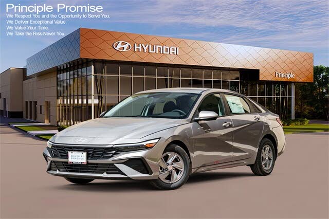 2025 Hyundai Elantra SE FWD