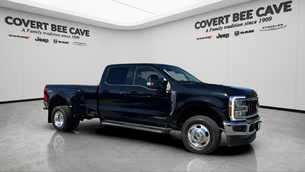 2023 Ford F-350 Super Duty Lariat Crew Cab LB DRW 4WD