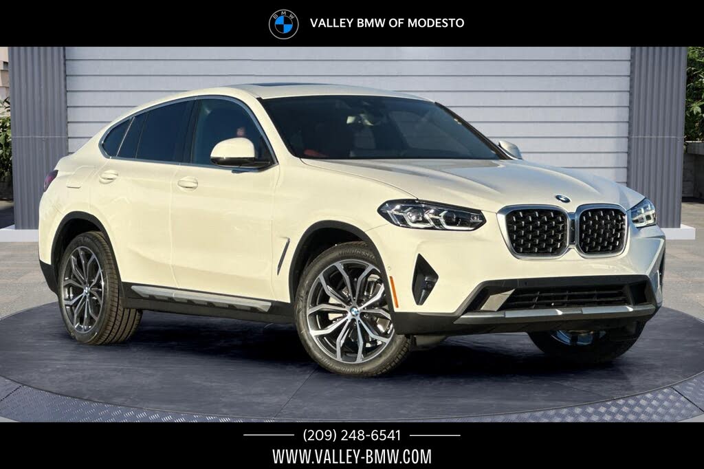 2025 BMW X4 xDrive30i