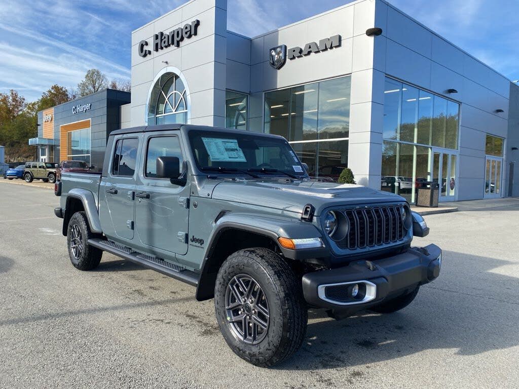 2026 Jeep Gladiator Sport S Crew Cab 4WD