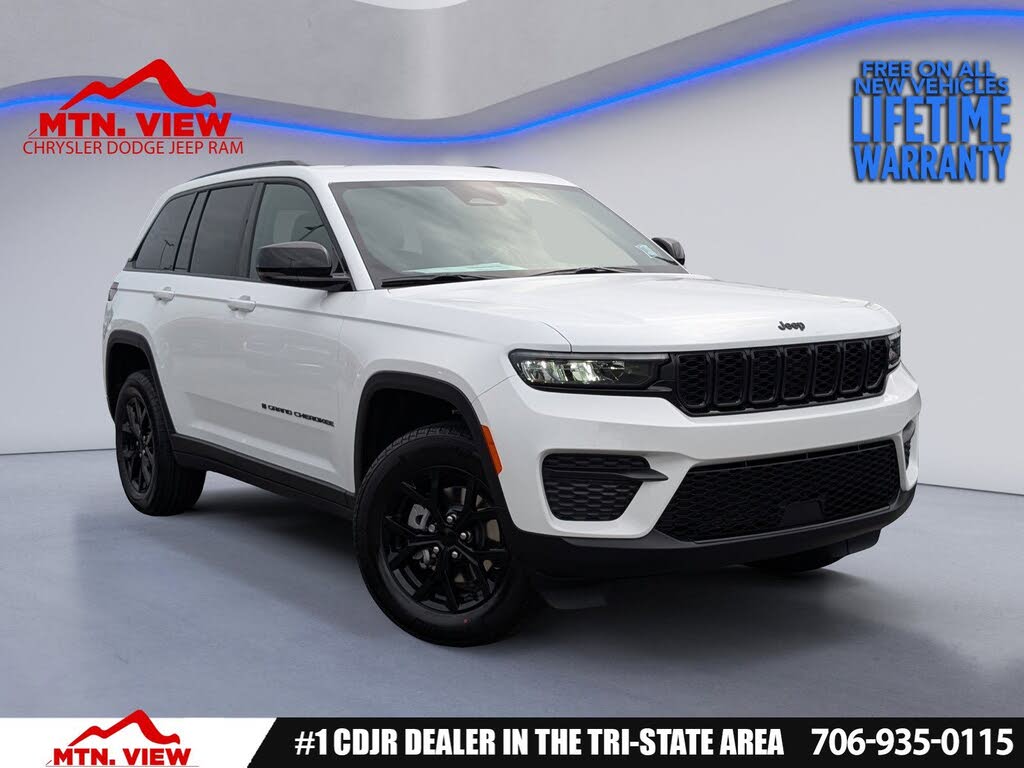 2025 Jeep Grand Cherokee Laredo 4WD