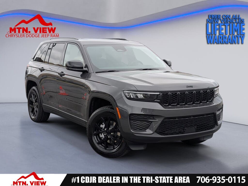 2025 Jeep Grand Cherokee Laredo 4WD